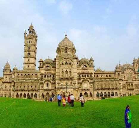 Vadodara - Jamnagar to Vadodara cab