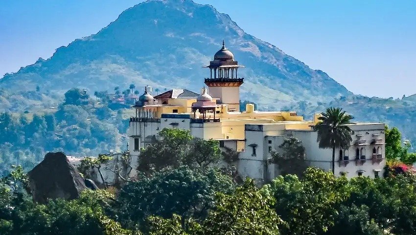 Mount Abu - Jamnagar to Mount Abu cab